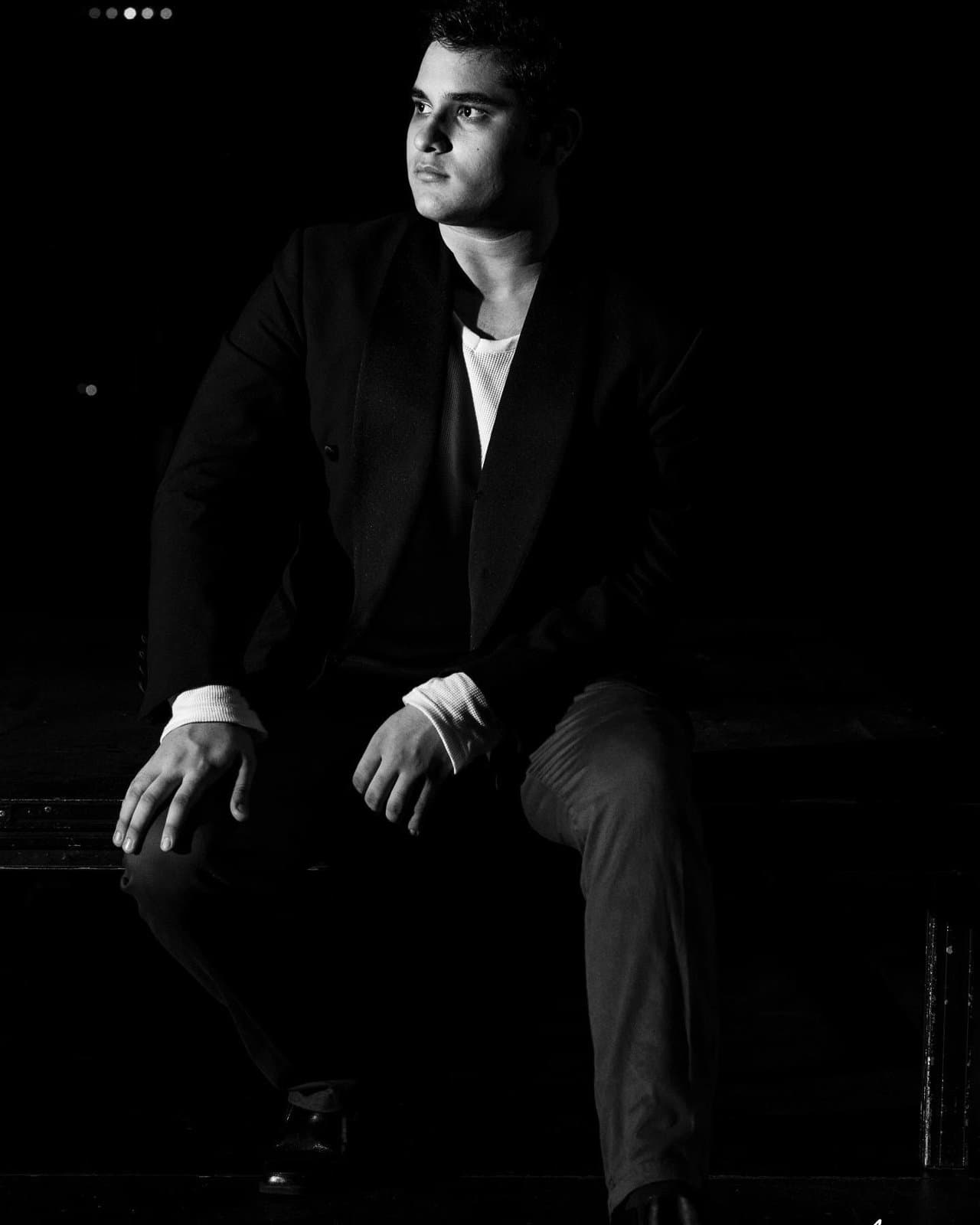 Retrato en blanco y negro de Raffael Figueroa